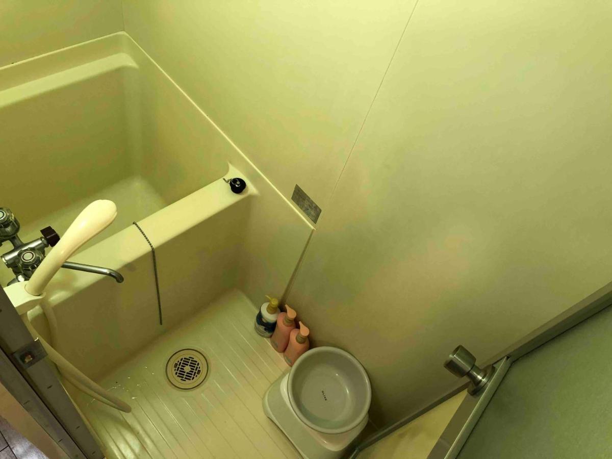 Guest House Zwell Hakata Ohori Park Fukuoka  Luaran gambar