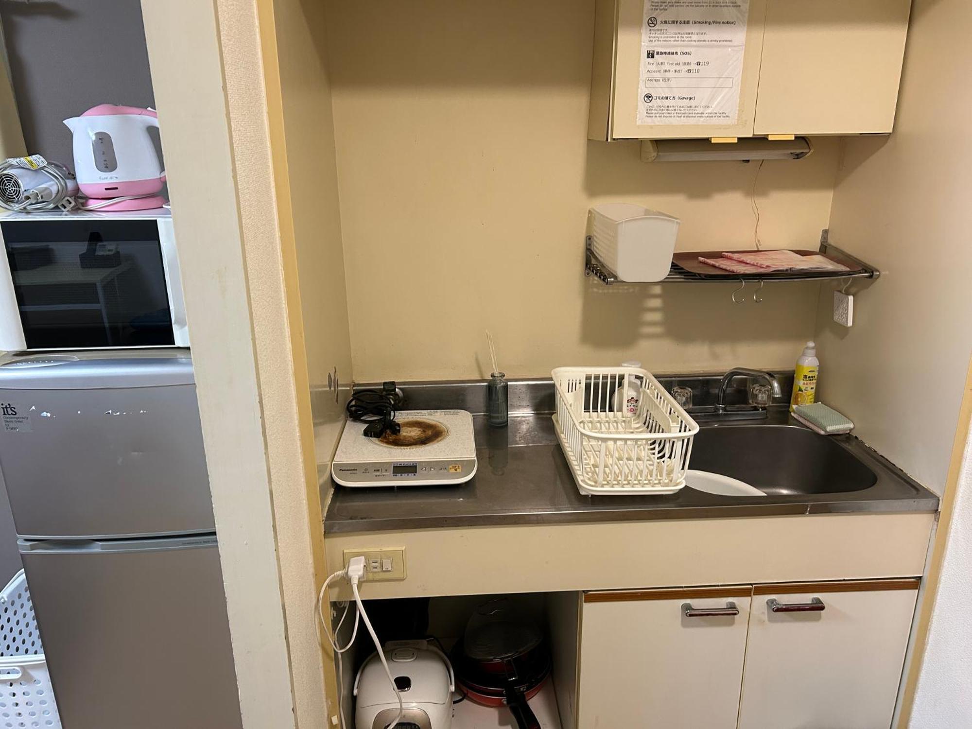 Guest House Zwell Hakata Ohori Park Fukuoka  Luaran gambar